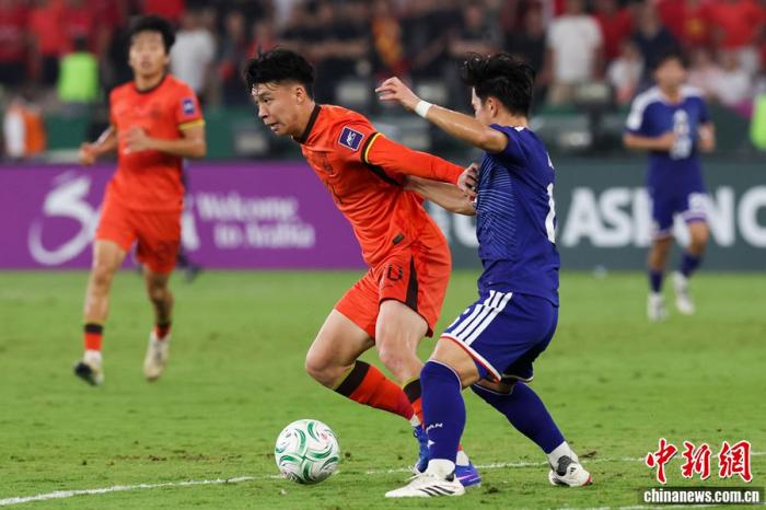 中国U23男足首闯亚洲杯决赛 00后球员点燃中国足