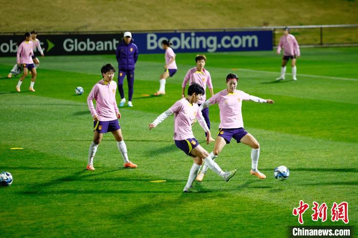 中国女足迎战世界杯新军海地队 水庆霞：需重点