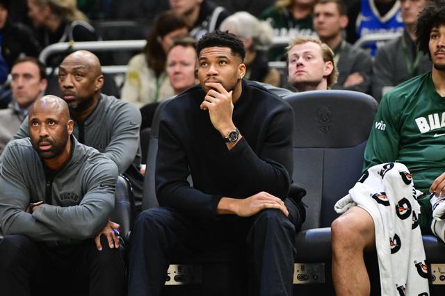 凯尔特人或用双探花交易字母哥？季后赛失利成